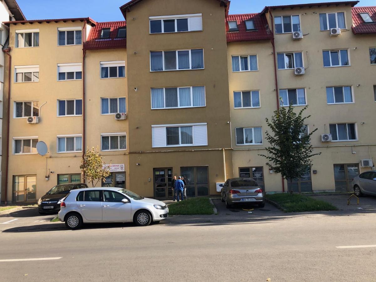 Апартаменты Gaby 2 Брашов Экстерьер фото
